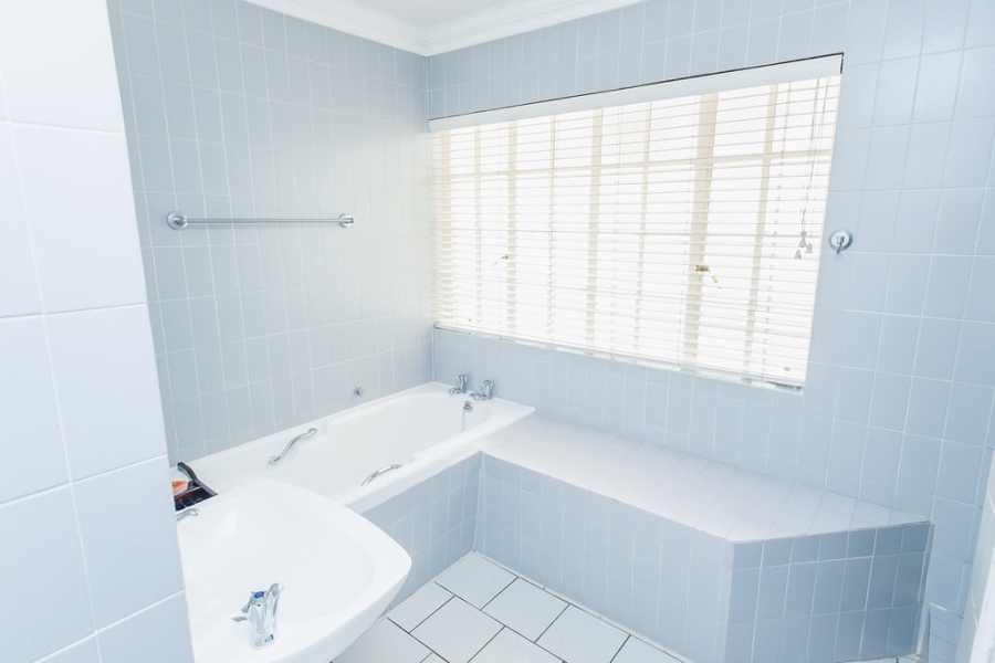 4 Bedroom Property for Sale in Waverley Free State
